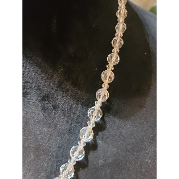 Women's Clear Faceted Bead Necklace With Box Clasp Lock Elegant Vintage Jewelry - Picture 4 of 6
